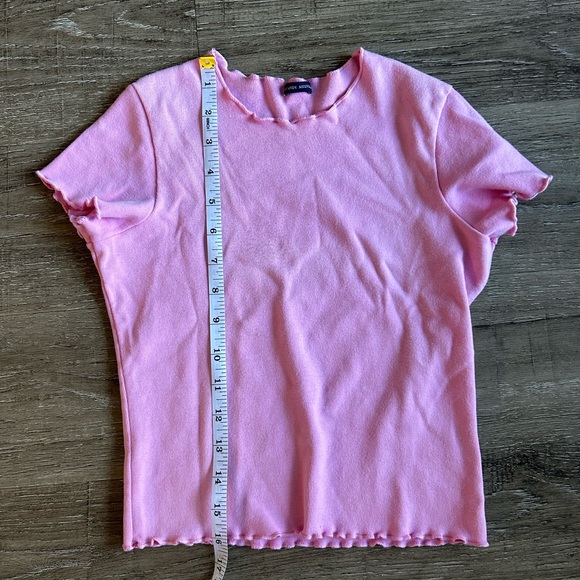 Brandy Melville Pink Baby Tee with lettuce trim - Picture 2 of 3